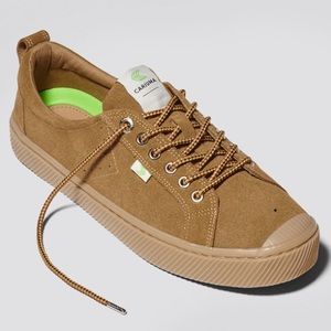 Cariuma Oca Low sneaks!